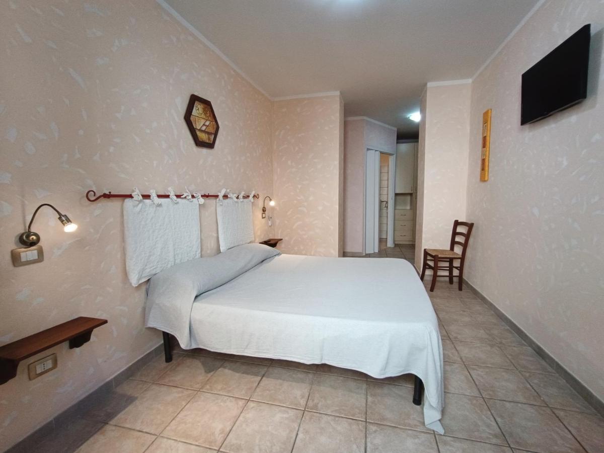 La Mezzanella Guesthouse Порто-Торрес Экстерьер фото