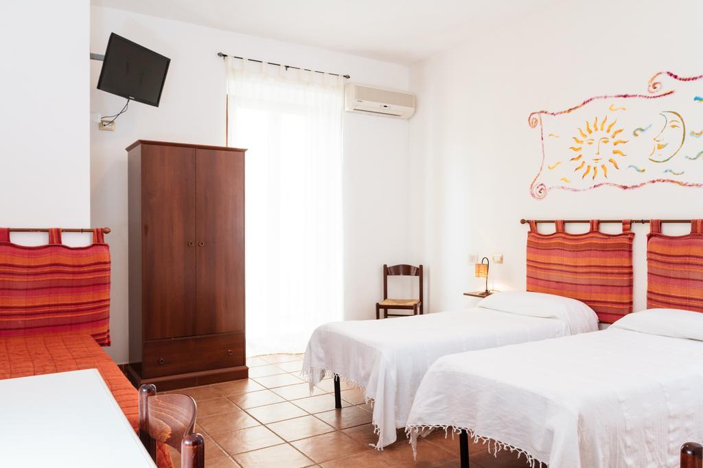 La Mezzanella Guesthouse Порто-Торрес Номер фото